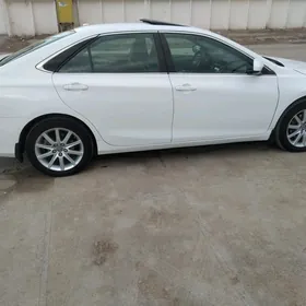 Toyota Camry 2017