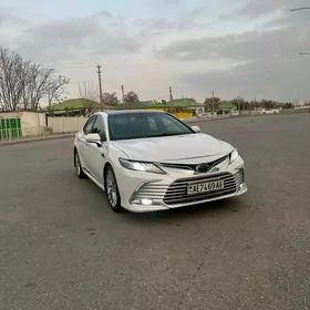 Toyota Camry 2018