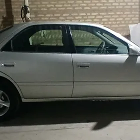 Toyota Camry 2001