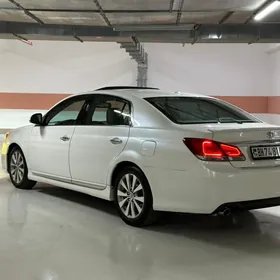 Toyota Avalon 2011