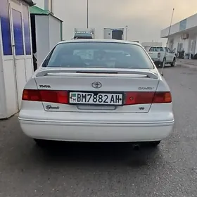 Toyota Camry 2001