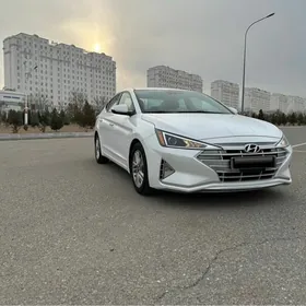 Hyundai Elantra 2020