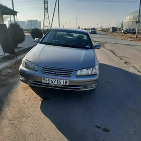 Toyota Camry 1999