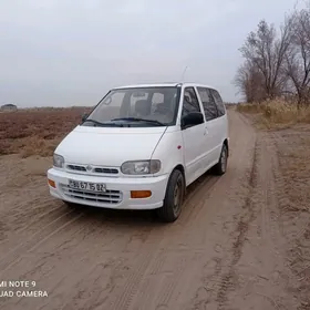 Nissan Urvan 1993