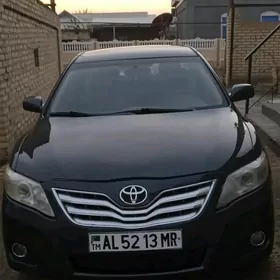 Toyota Camry 2011