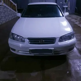 Toyota Camry 1998