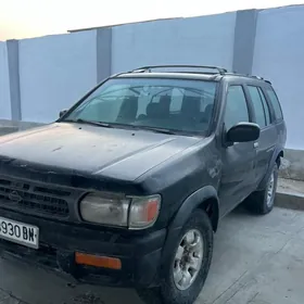 Nissan Pathfinder 1998