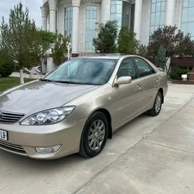 Toyota Camry 2005