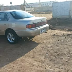 Toyota Camry 1992