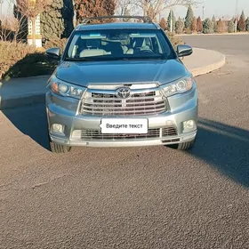 Toyota Highlander 2016