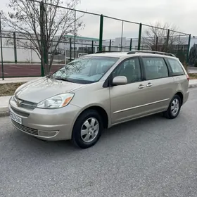 Toyota Sienna 2005