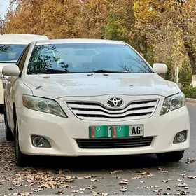 Toyota Camry 2010