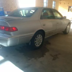 Toyota Camry 2001