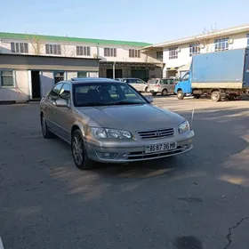 Toyota Camry 2000