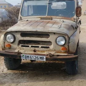 UAZ Profi 1985