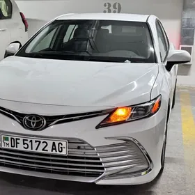 Toyota Camry 2020