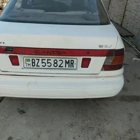 Hyundai Elantra 1995