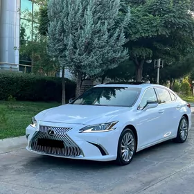 Lexus ES 350 2019