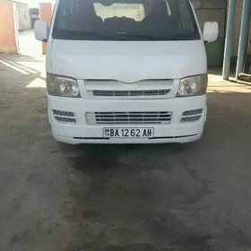 Toyota Hiace 2006