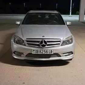 Mercedes-Benz C350 2010