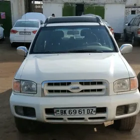 Nissan Pathfinder 2002