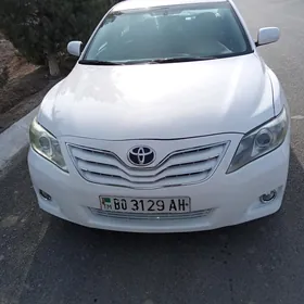 Toyota Camry 2011