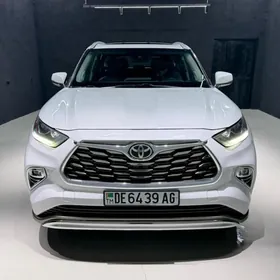 Toyota Highlander 2020