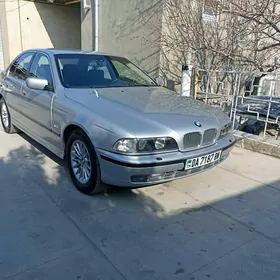 BMW E39 1999