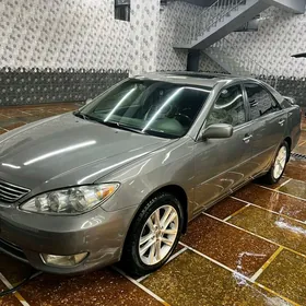 Toyota Camry 2004