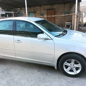 Toyota Camry 2004