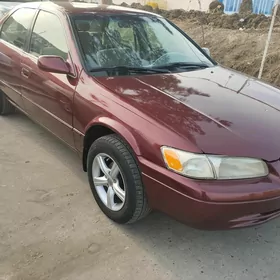 Toyota Camry 1999