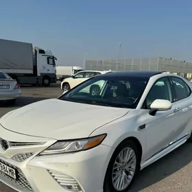 Toyota Camry 2018