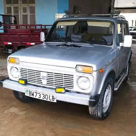 Lada Niva 1995