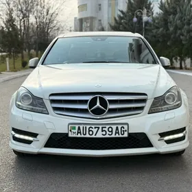 Mercedes-Benz C350 2012