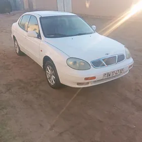 Daewoo Leganza 1998