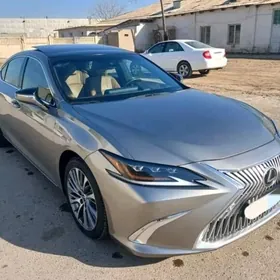 Lexus ES 350 2019