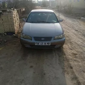 Toyota Camry 1999