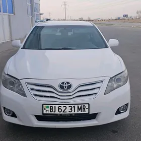 Toyota Camry 2010