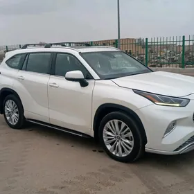 Toyota Highlander 2022