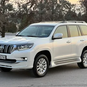 Toyota Land Cruiser Prado 2022