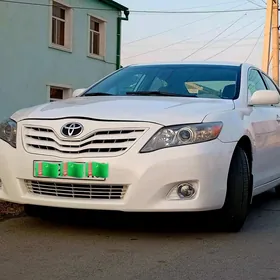 Toyota Camry 2010