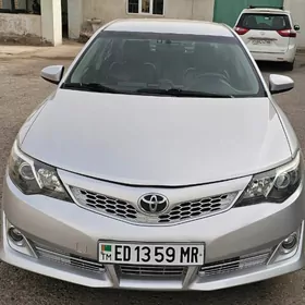 Toyota Camry 2013