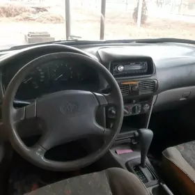 Toyota Corolla 1999