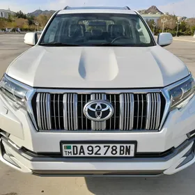 Toyota Land Cruiser Prado 2023