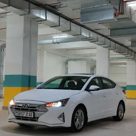 Hyundai Elantra 2019