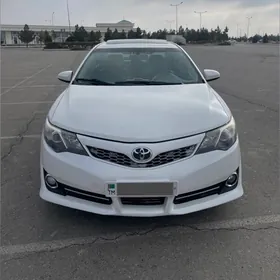 Toyota Camry 2013