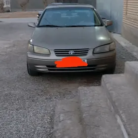 Toyota Camry 1999