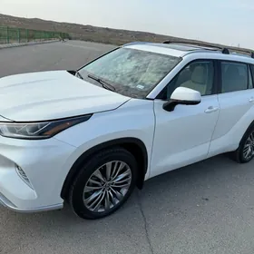 Toyota Highlander 2020