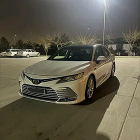 Toyota Camry 2018