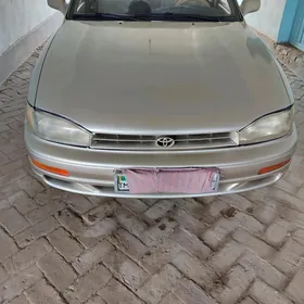 Toyota Camry 1993